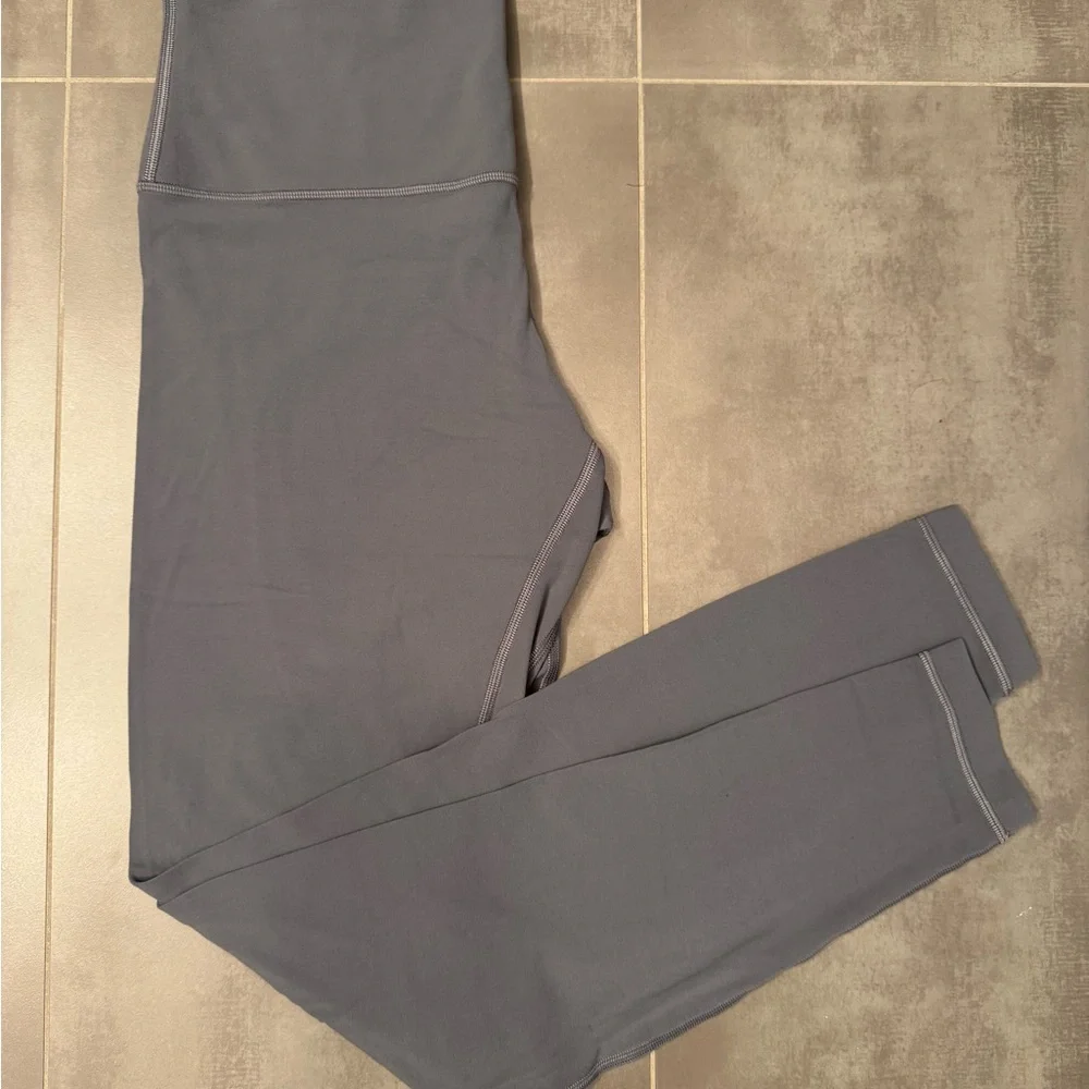 Lululemon Bundle Sz 10 Swiftly Tech Hip Length High Waist Align Pants Length 28” - Picture 11 of 16